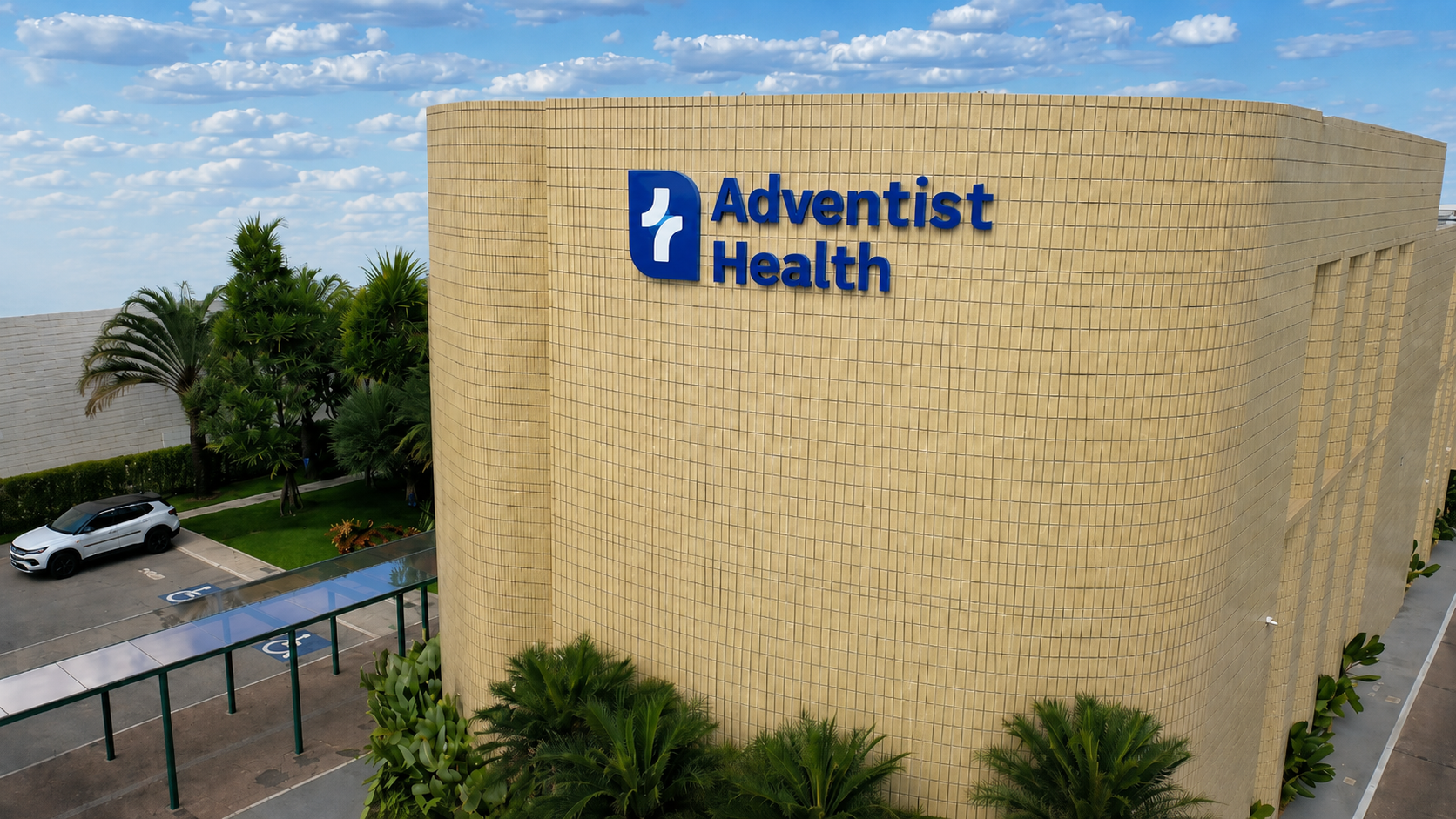 Fachada da sede da Adventist Health Brasil com o logotipo institucional
